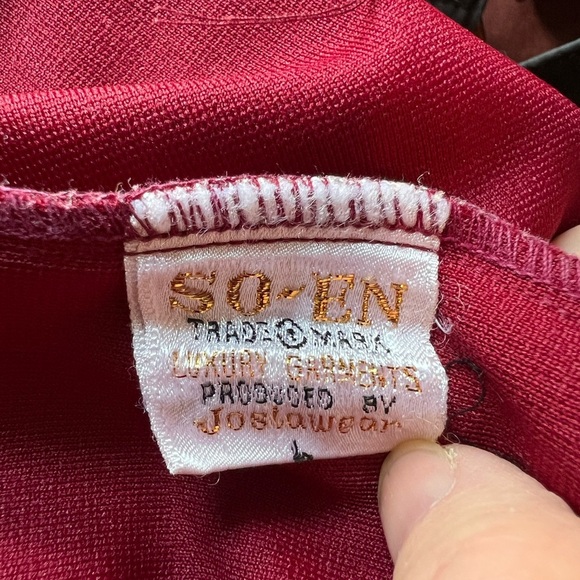 Vintage Elegant Red Wide Leg Trousers with White Embroidery - Picture 9 of 14